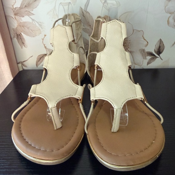 Madeline Stuart Cream Gladiator T-Strap Sandals - Women - Picture 2 of 5
